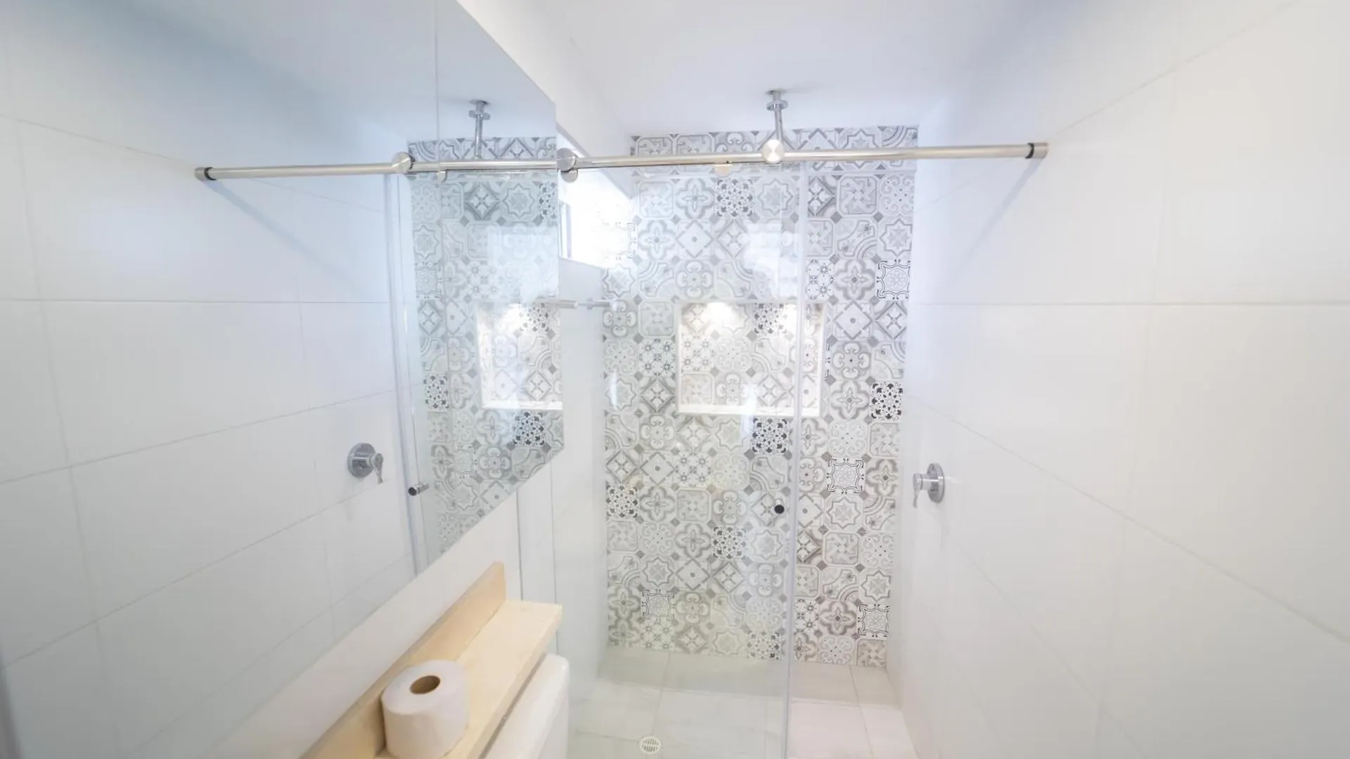 Nice Beach-Front Studio With 2 Beds, Aircon & More Cartagena Apartment